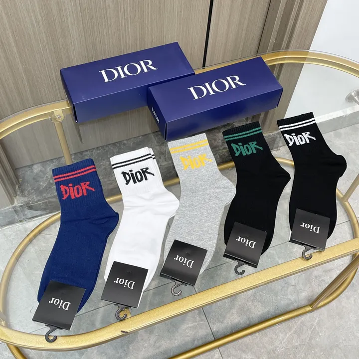 スーパーコピー ディオール 靴下
