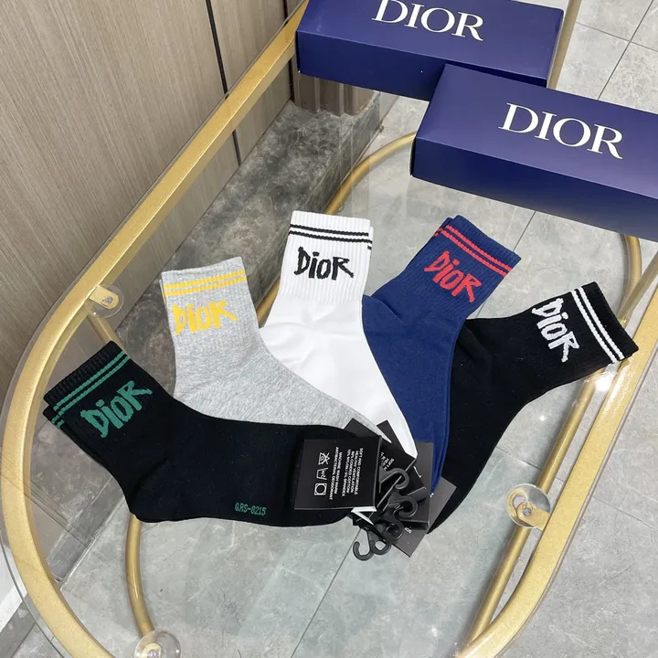スーパーコピー ディオール 靴下