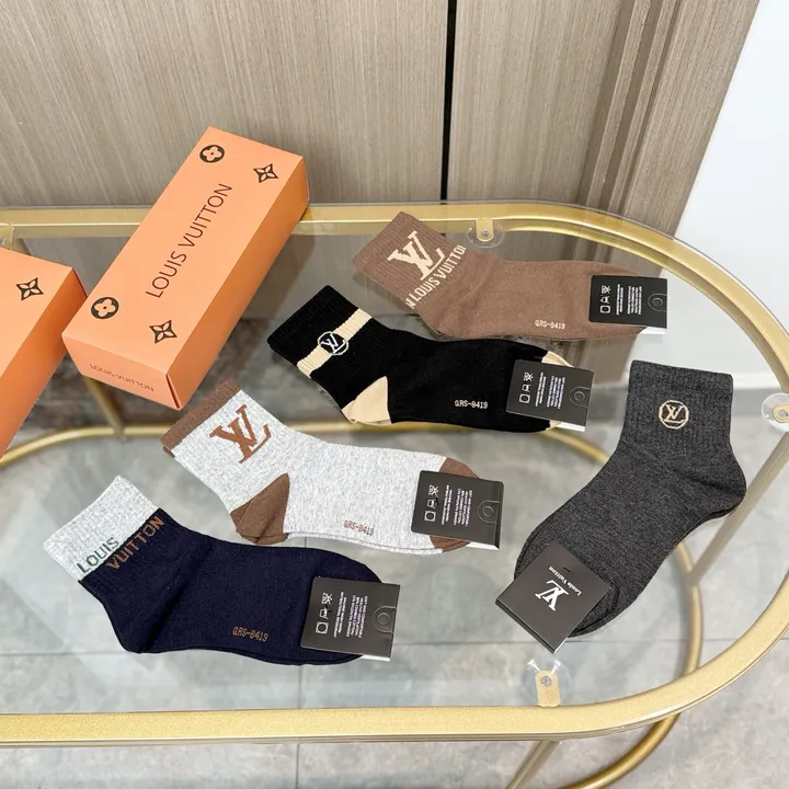 スーパーコピー ルイヴィトン 靴下