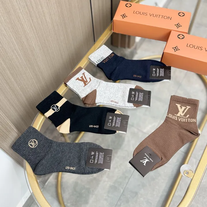 スーパーコピー ルイヴィトン 靴下