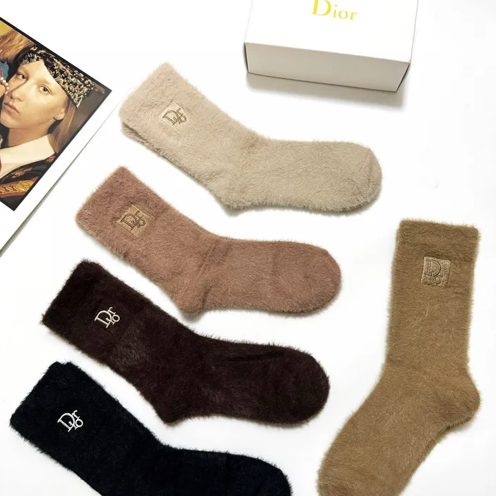 スーパーコピー ディオール 靴下