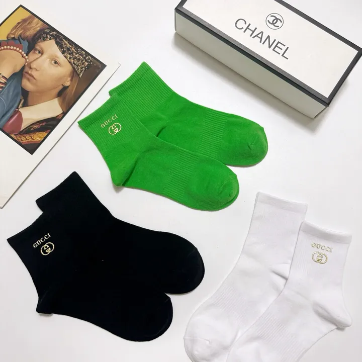 スーパーコピー シャネル 靴下