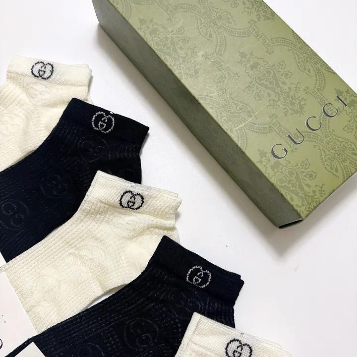 スーパーコピー グッチ 靴下