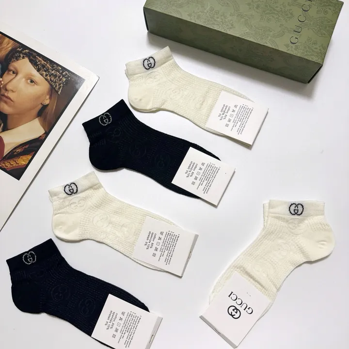 スーパーコピー グッチ 靴下