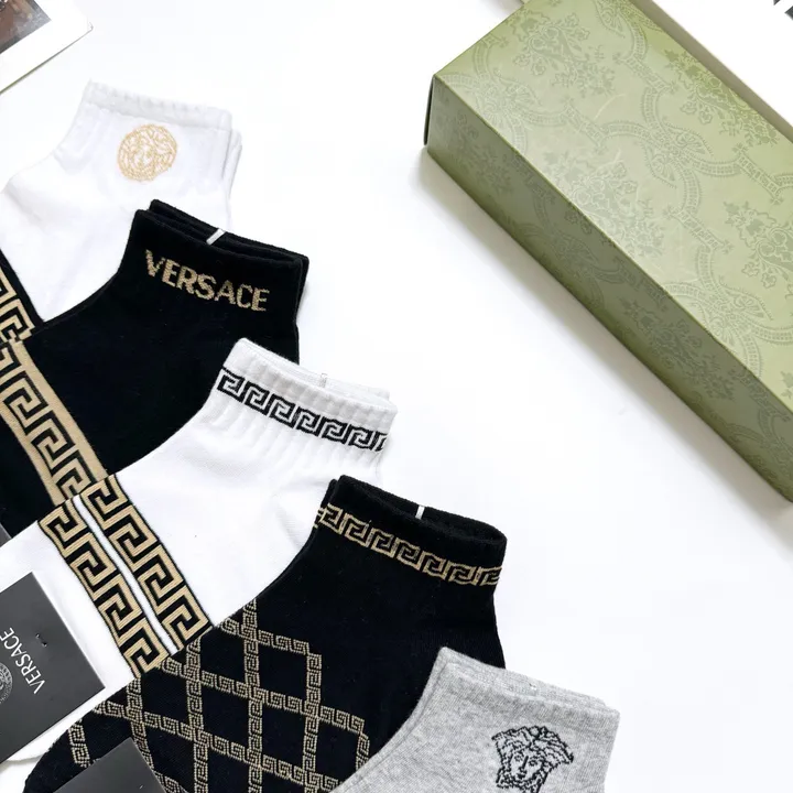 スーパーコピー グッチ 靴下