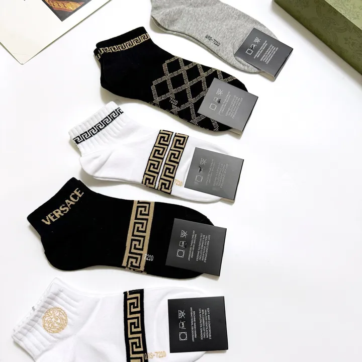 スーパーコピー グッチ 靴下