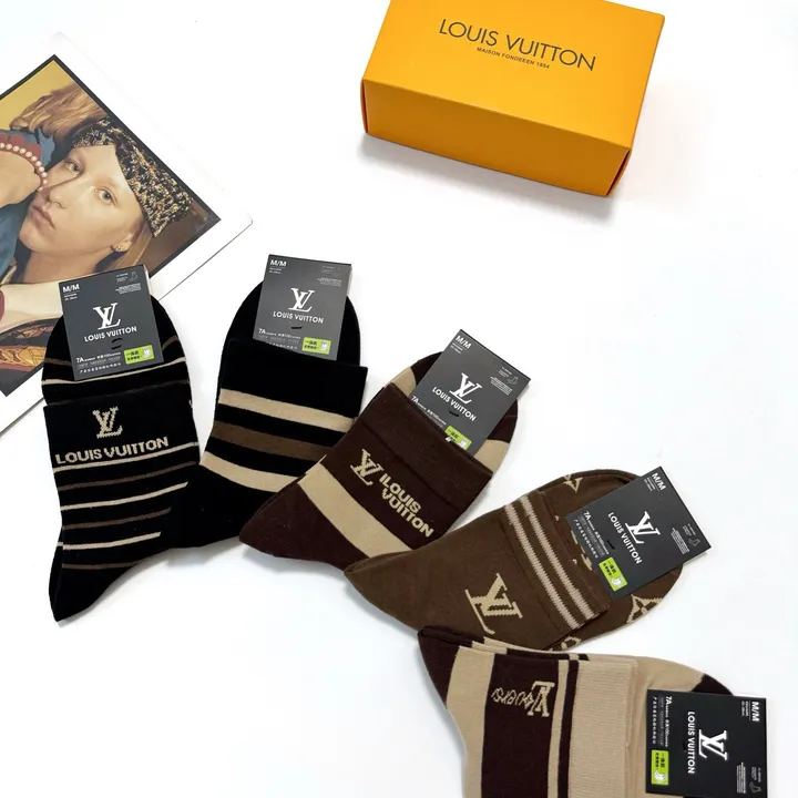 スーパーコピー ルイヴィトン 靴下
