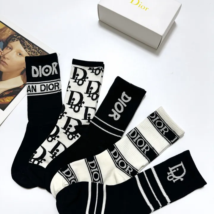 スーパーコピー ディオール 靴下