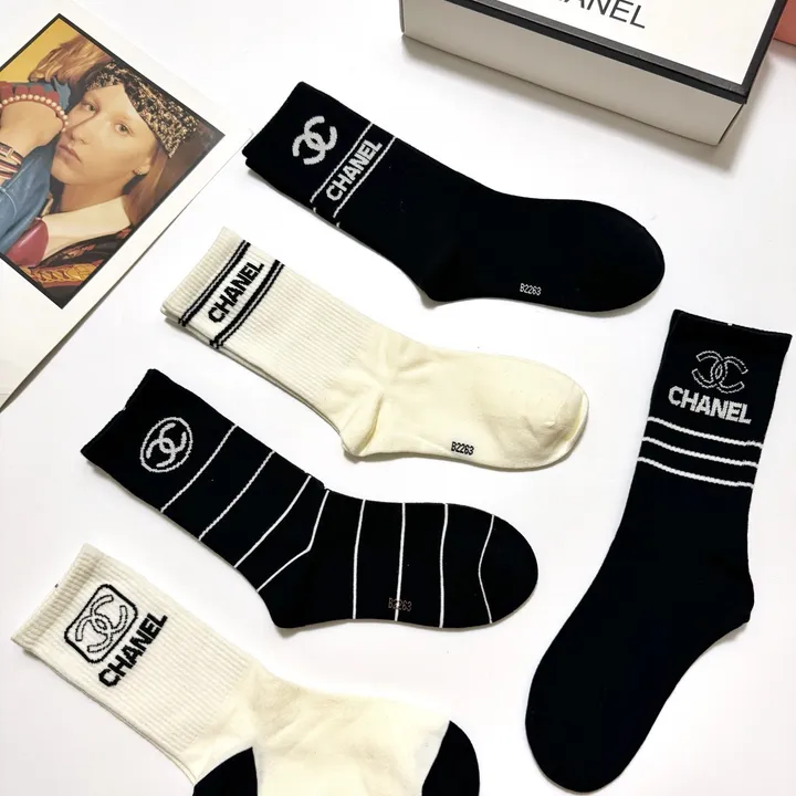 スーパーコピー シャネル 靴下