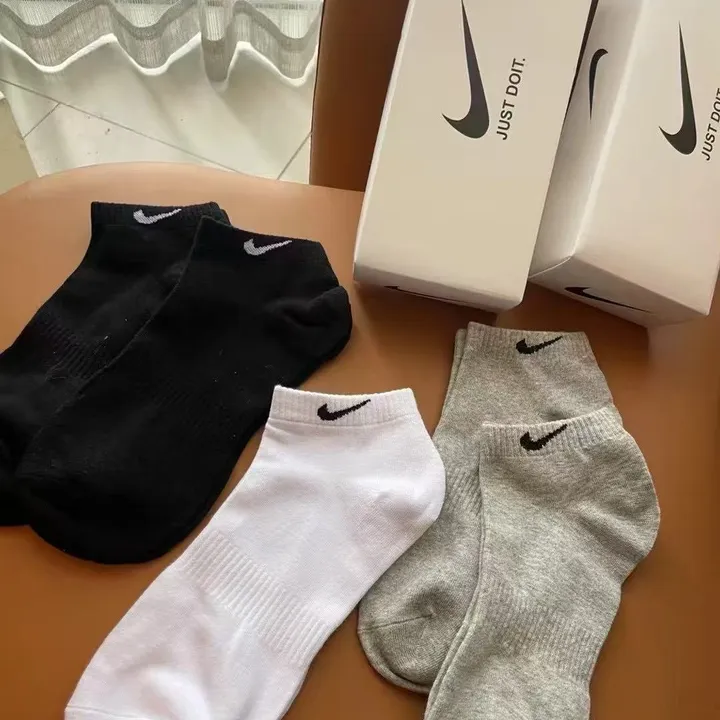 スーパーコピー ナイキ 靴下