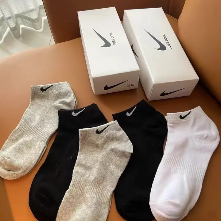 スーパーコピー ナイキ 靴下