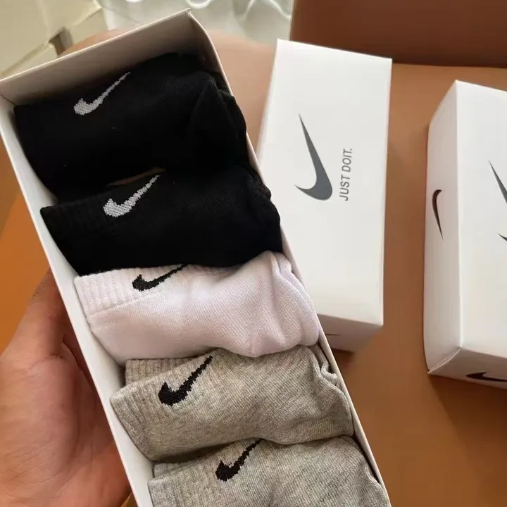 スーパーコピー ナイキ 靴下