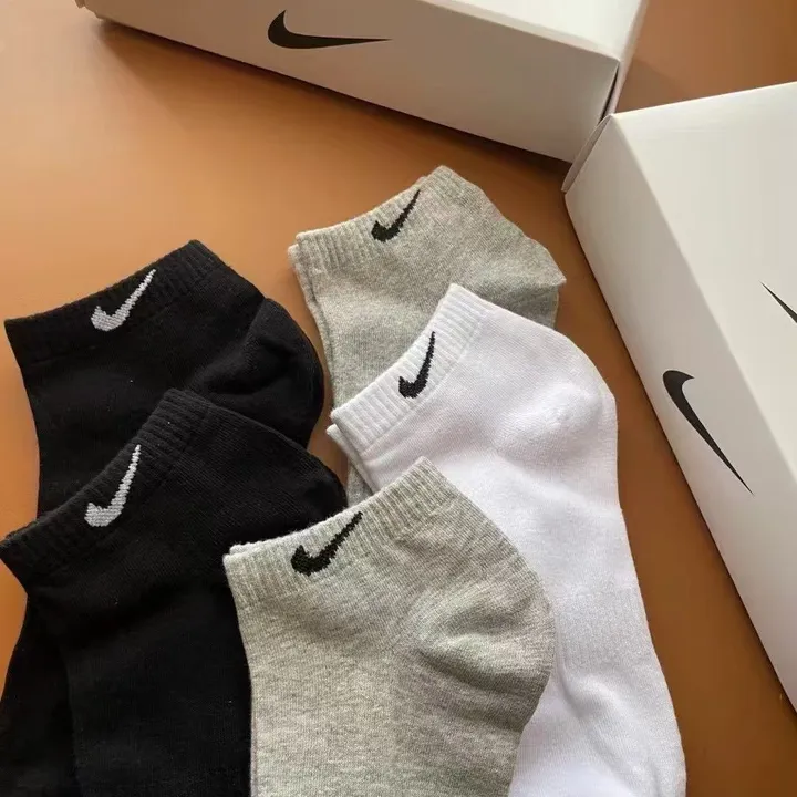 スーパーコピー ナイキ 靴下