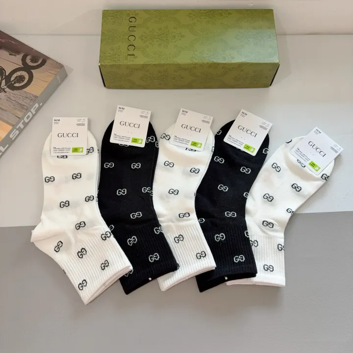 スーパーコピー グッチ 靴下