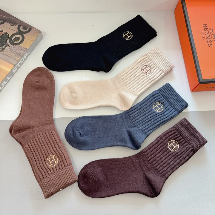 スーパーコピー シャネル 靴下