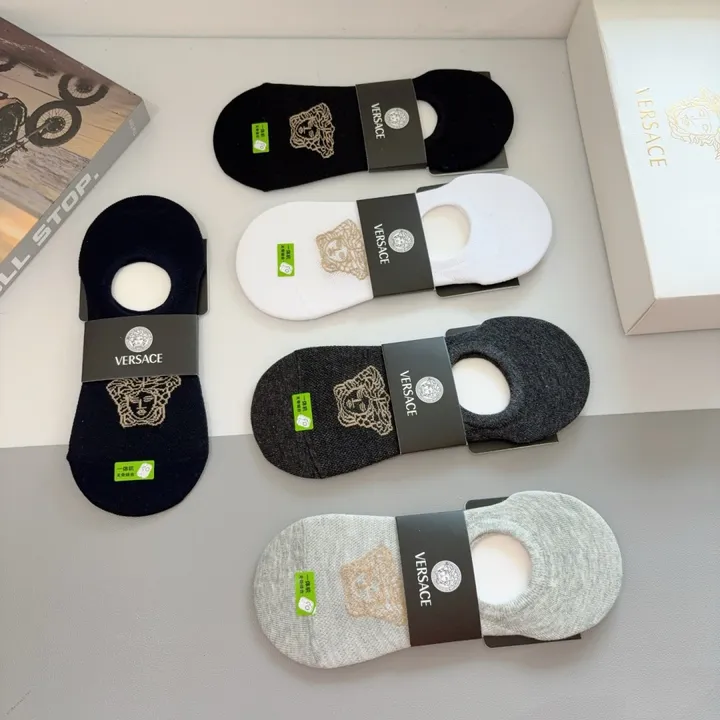 スーパーコピー ヴェルサーチ 靴下