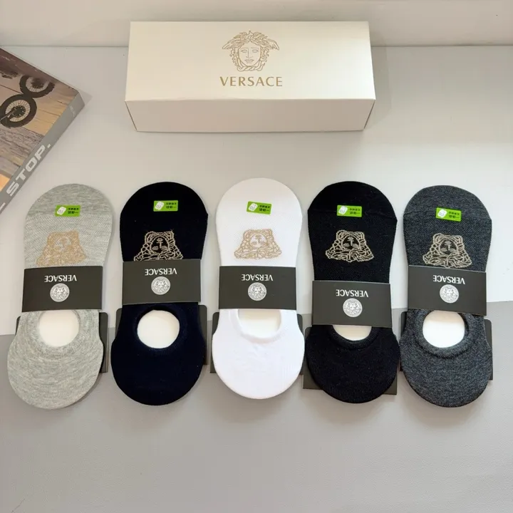 スーパーコピー ヴェルサーチ 靴下