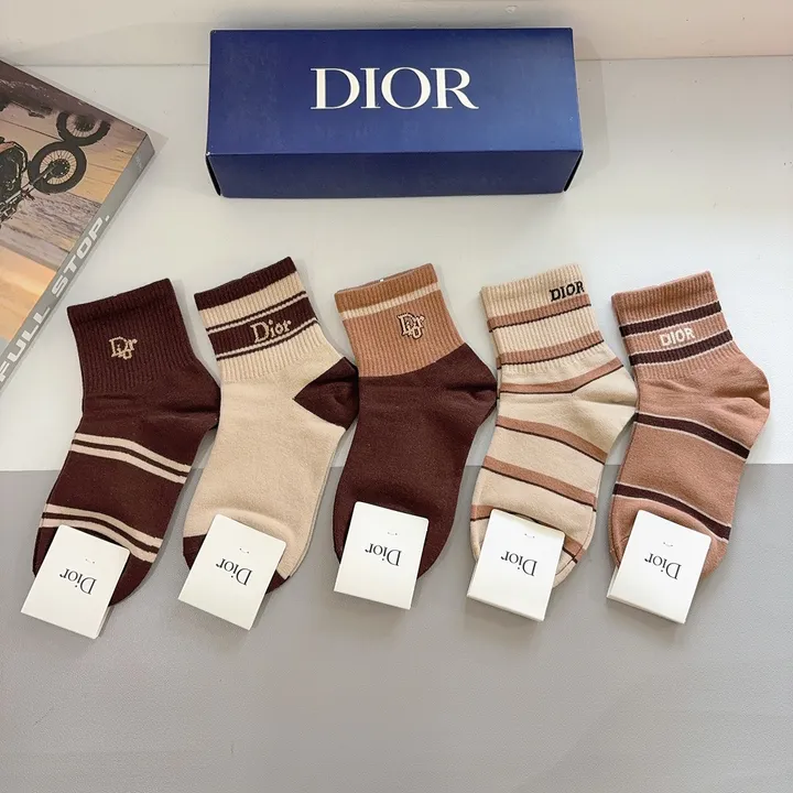スーパーコピー ディオール 靴下