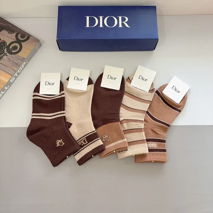 スーパーコピー ディオール 靴下