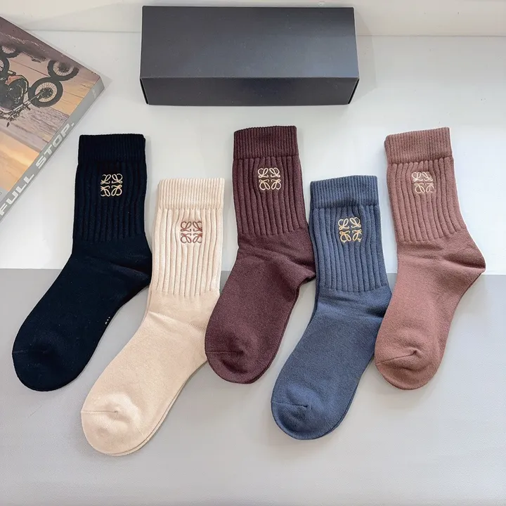 スーパーコピー ロエベ 靴下