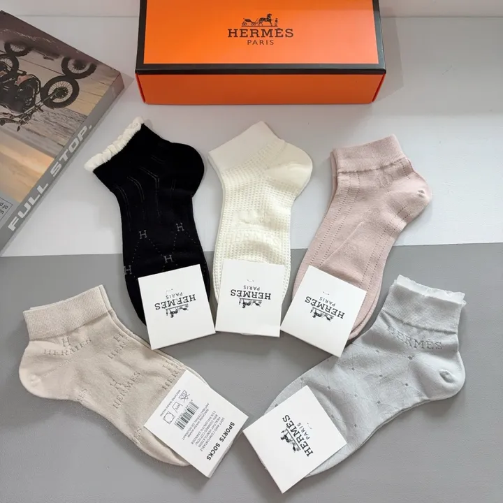 スーパーコピー シャネル 靴下