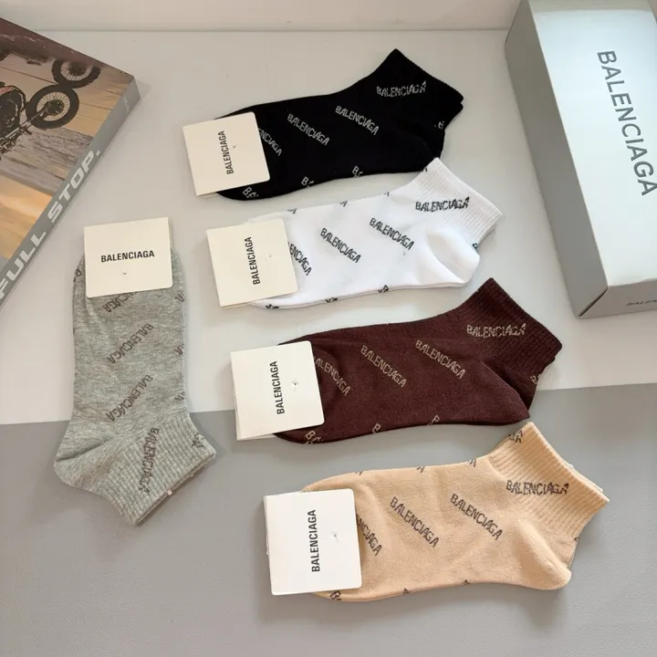 スーパーコピー バレンシアガ 靴下
