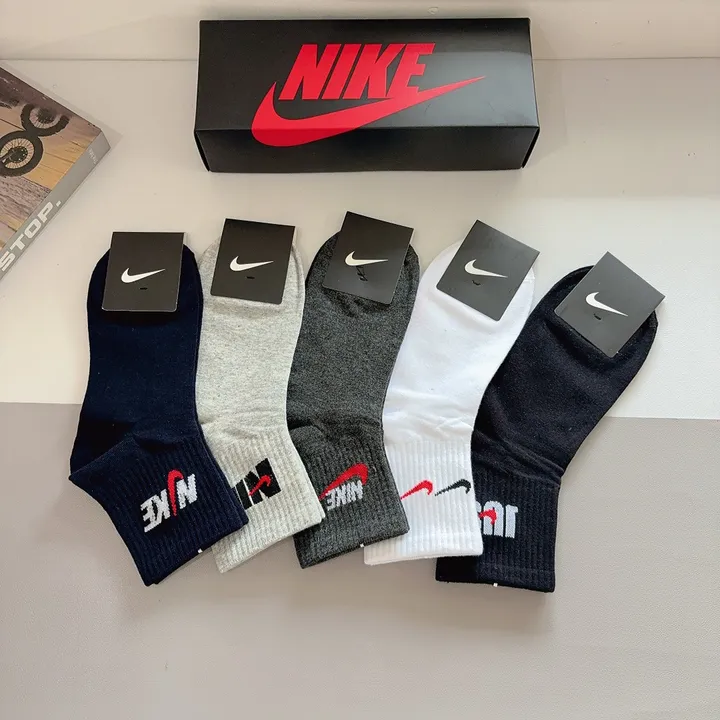 スーパーコピー ナイキ 靴下
