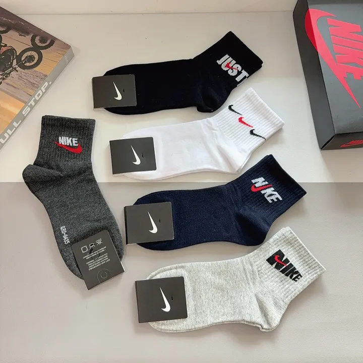 スーパーコピー ナイキ 靴下
