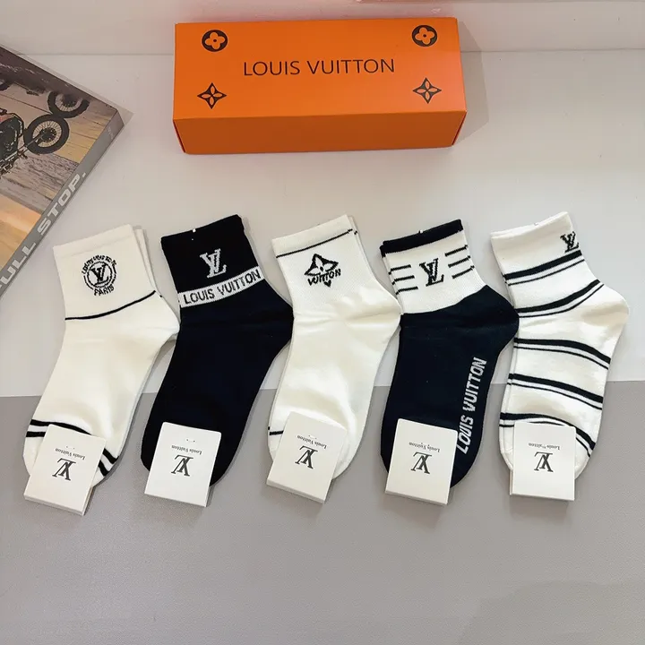 スーパーコピー ルイヴィトン 靴下