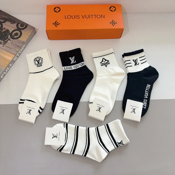 スーパーコピー ルイヴィトン 靴下