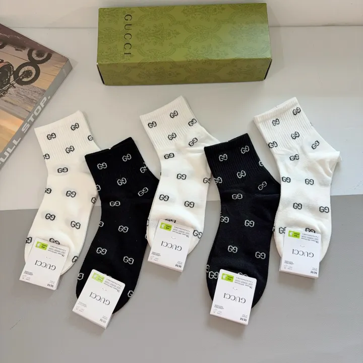 スーパーコピー グッチ 靴下