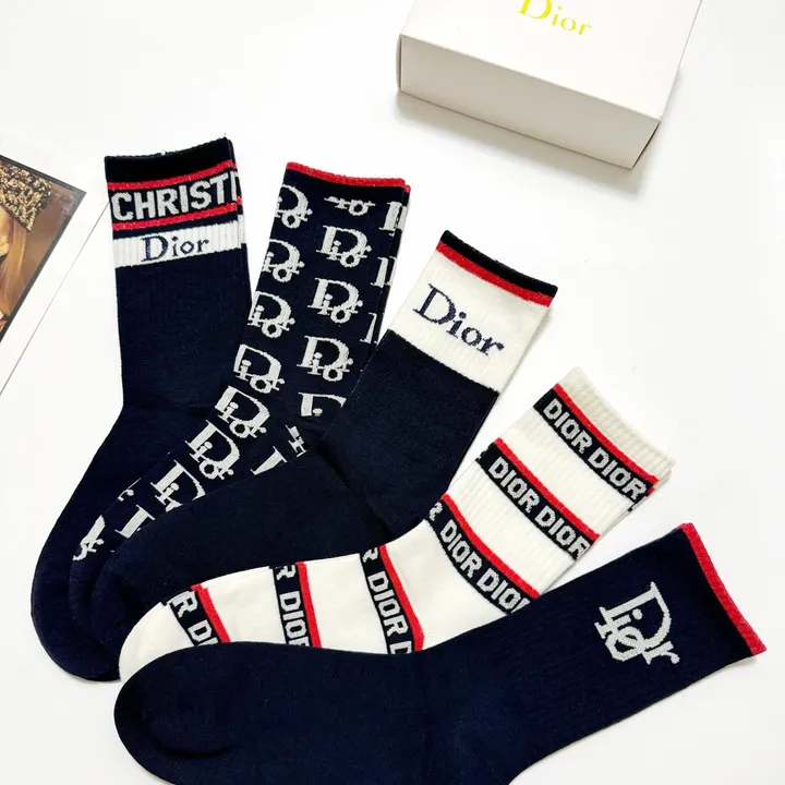 スーパーコピー ディオール 靴下