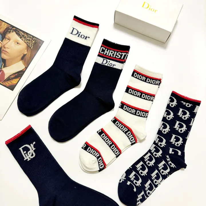 スーパーコピー ディオール 靴下
