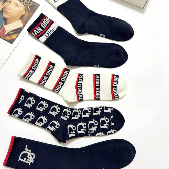 スーパーコピー ディオール 靴下