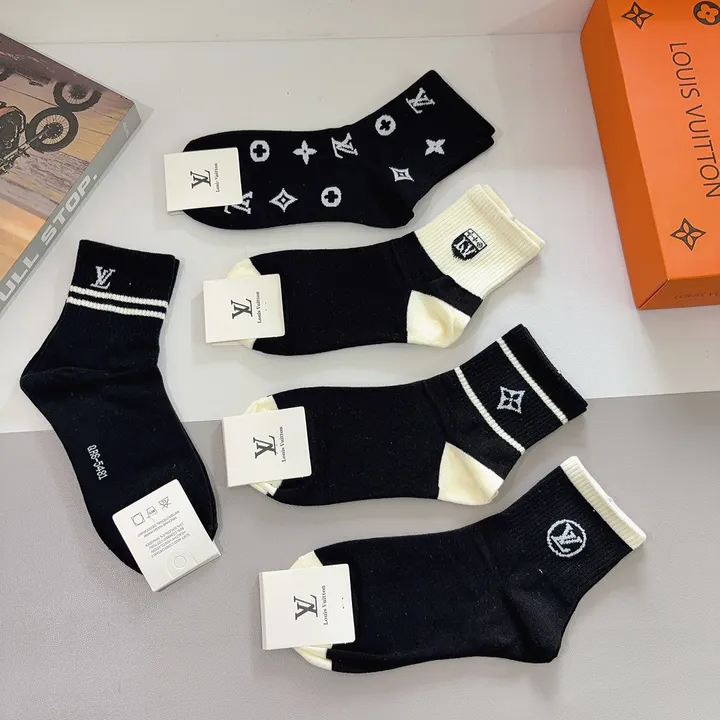 スーパーコピー ルイヴィトン 靴下