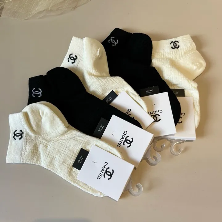 スーパーコピー シャネル 靴下