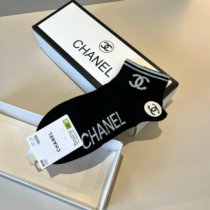 スーパーコピー シャネル 靴下