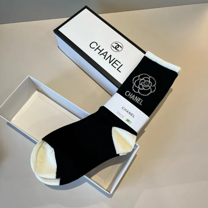 スーパーコピー シャネル 靴下