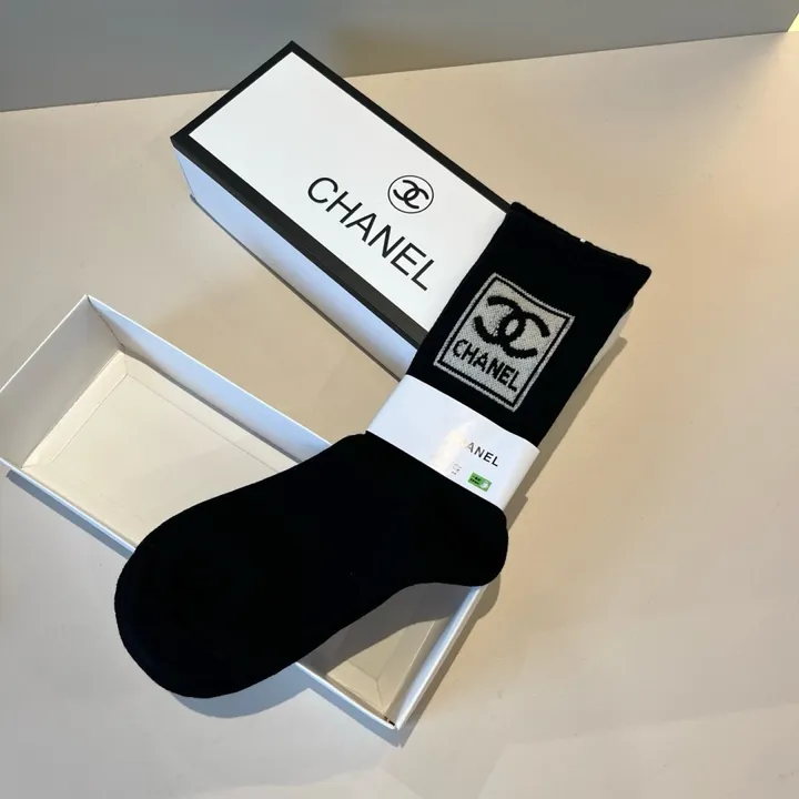 スーパーコピー シャネル 靴下