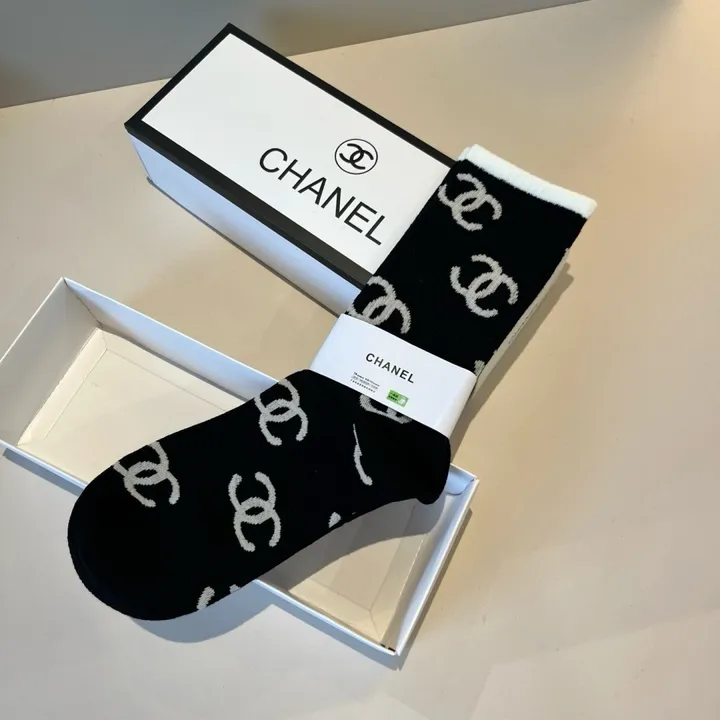 スーパーコピー シャネル 靴下
