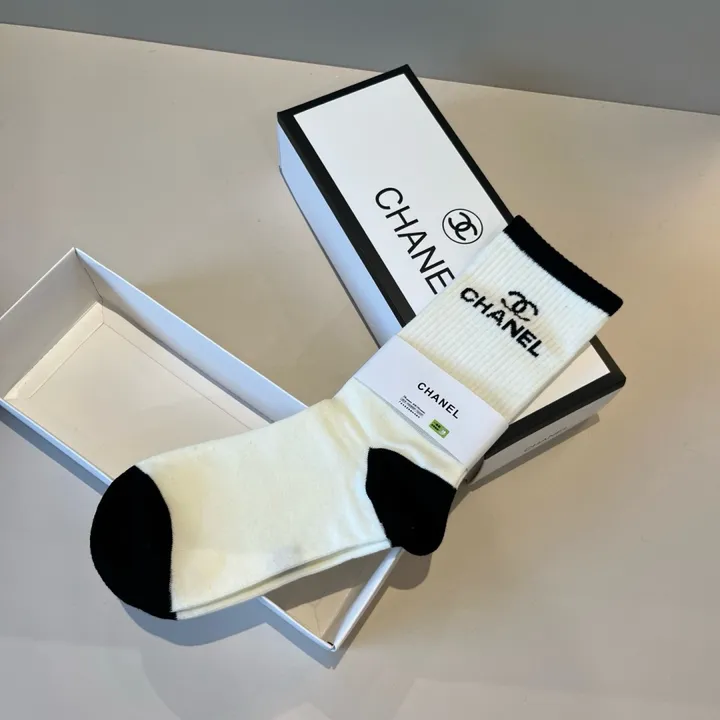 スーパーコピー シャネル 靴下