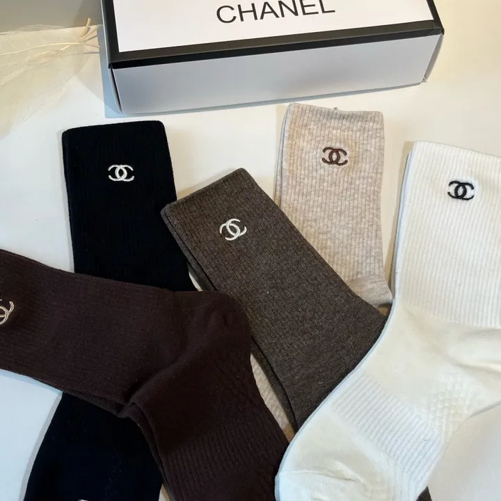 スーパーコピー シャネル 靴下