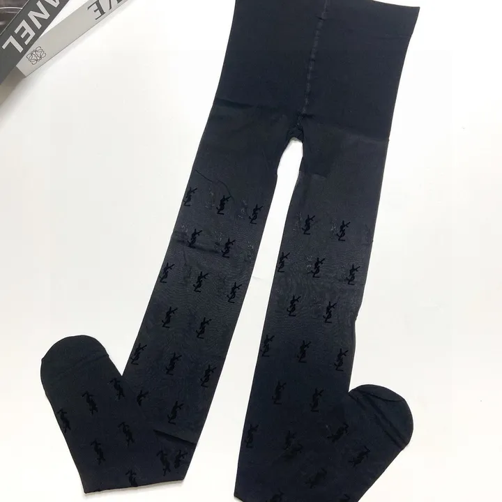 スーパーコピー イブサンローラン 靴下