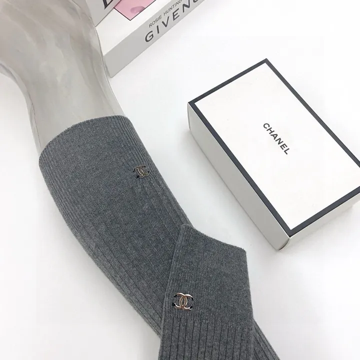 スーパーコピー シャネル 靴下