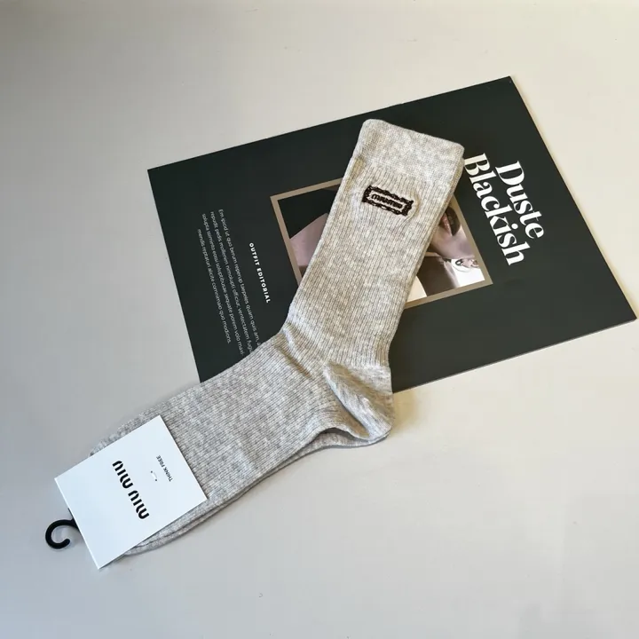 スーパーコピー ミュウミュウ 靴下