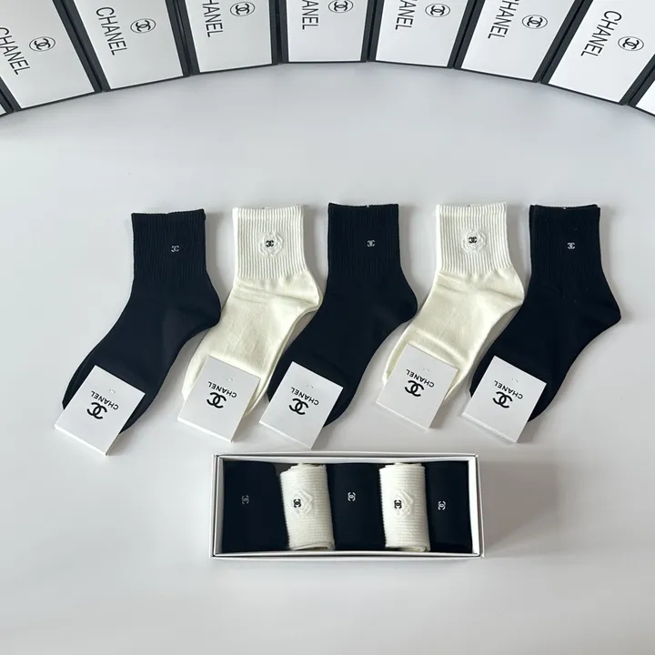 スーパーコピー シャネル 靴下