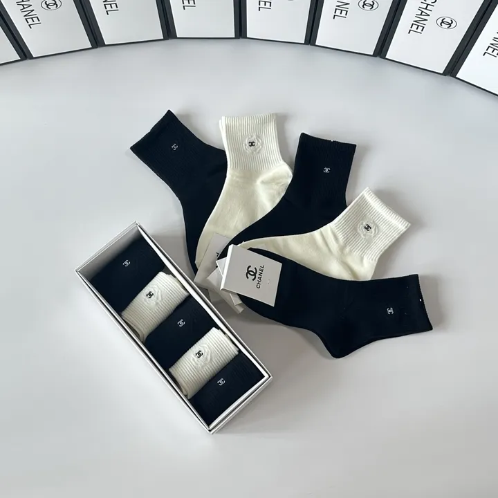 スーパーコピー シャネル 靴下