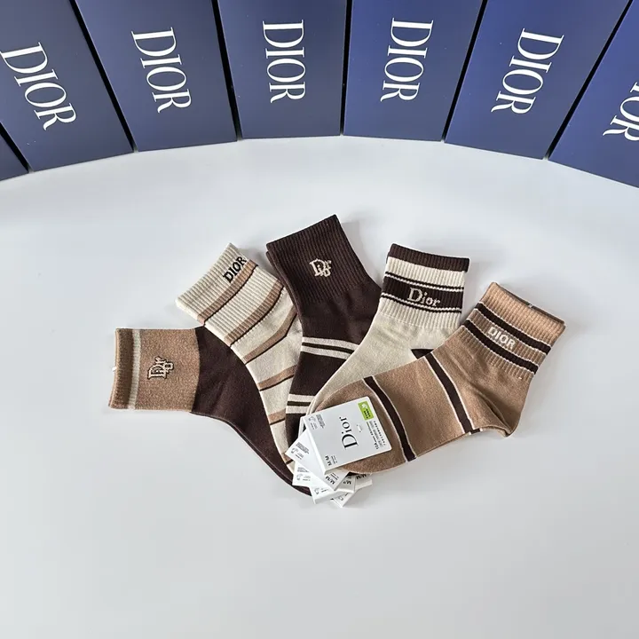 スーパーコピー グッチ 靴下