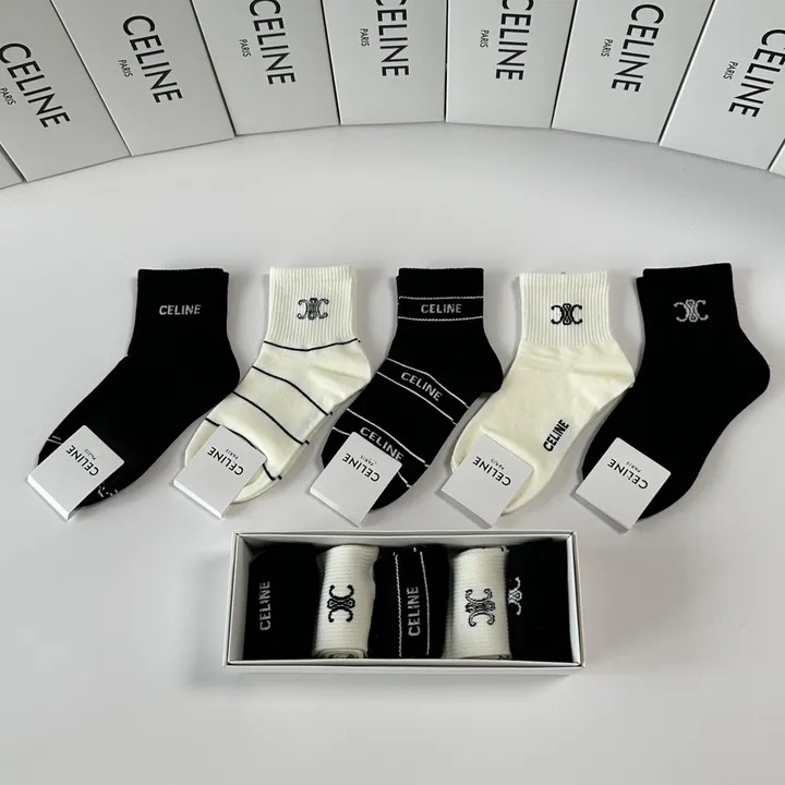 スーパーコピー ディオール 靴下