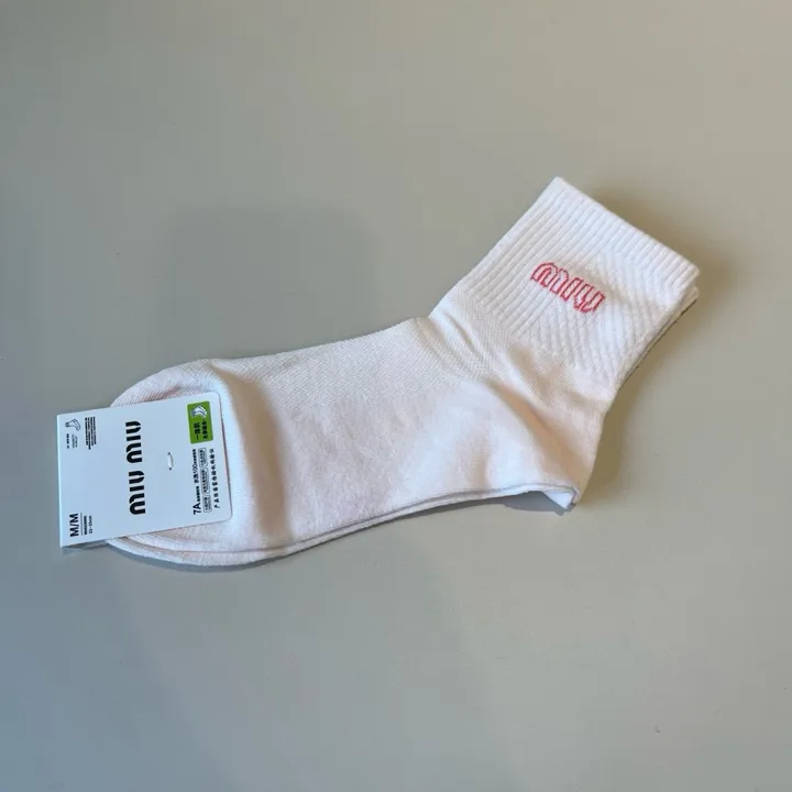 スーパーコピー ミュウミュウ 靴下